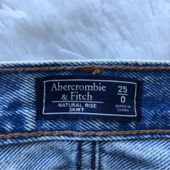 ABERCROMBIE & FITCH • Acid Stone Wash Natural Rise Denim Skirt Raw Hem Size 25 - Picture 9 of 16